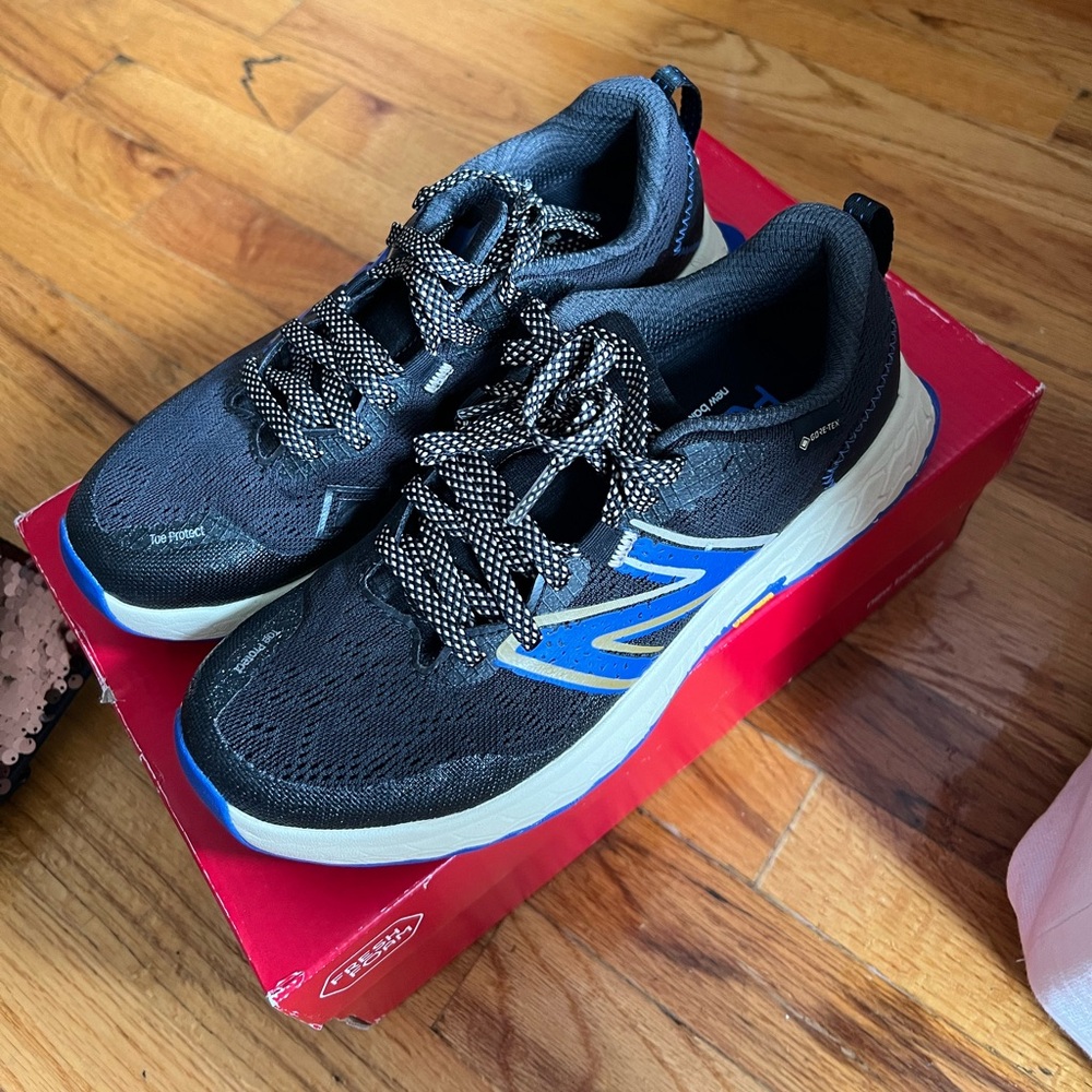 Brand New: NEW BALANCE Fresh Foam X Hierro v7 Gore-Tex
